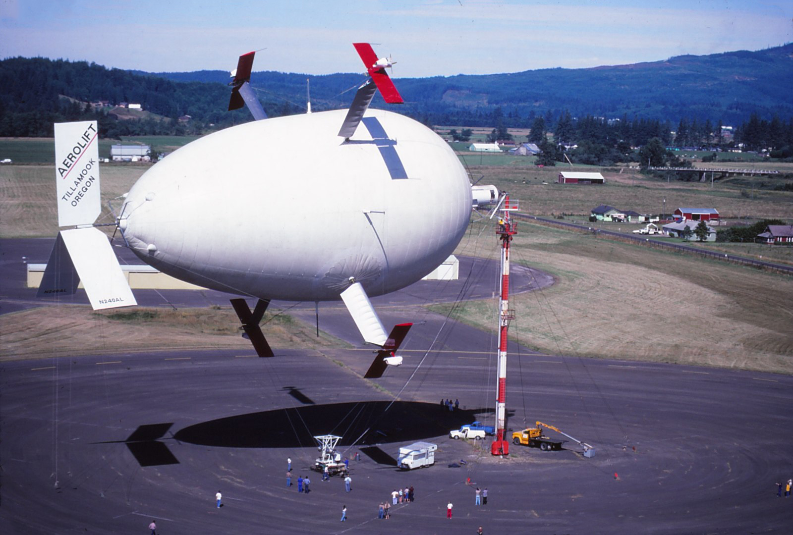 The Cyclocrane, a hybrid airship for heavy liftRob Crimmins' Site