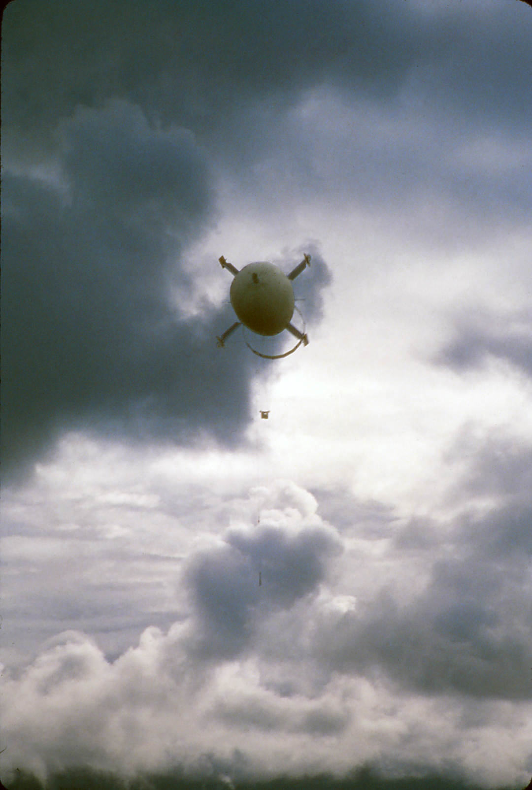 The Cyclocrane, a hybrid airship for heavy liftRob Crimmins' Site